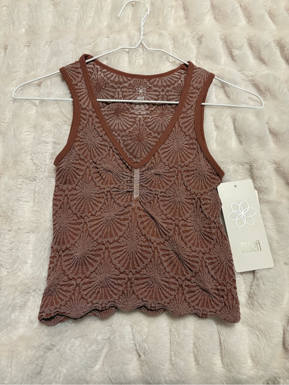 NWT Aura Rust Brown Lace-Pattern V-Neck Tank